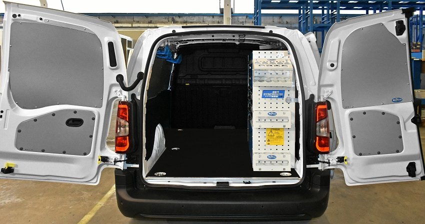 Toyota Proace City con arredi Syncro Emilia